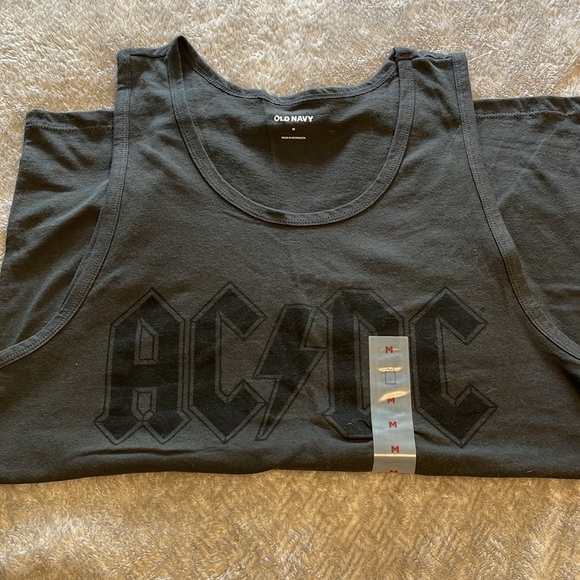 Set of Size Medium Old Navy Tank Tops - Picture 3 of 4